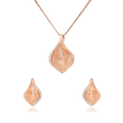 Matte Shell Diamond Pendant Set