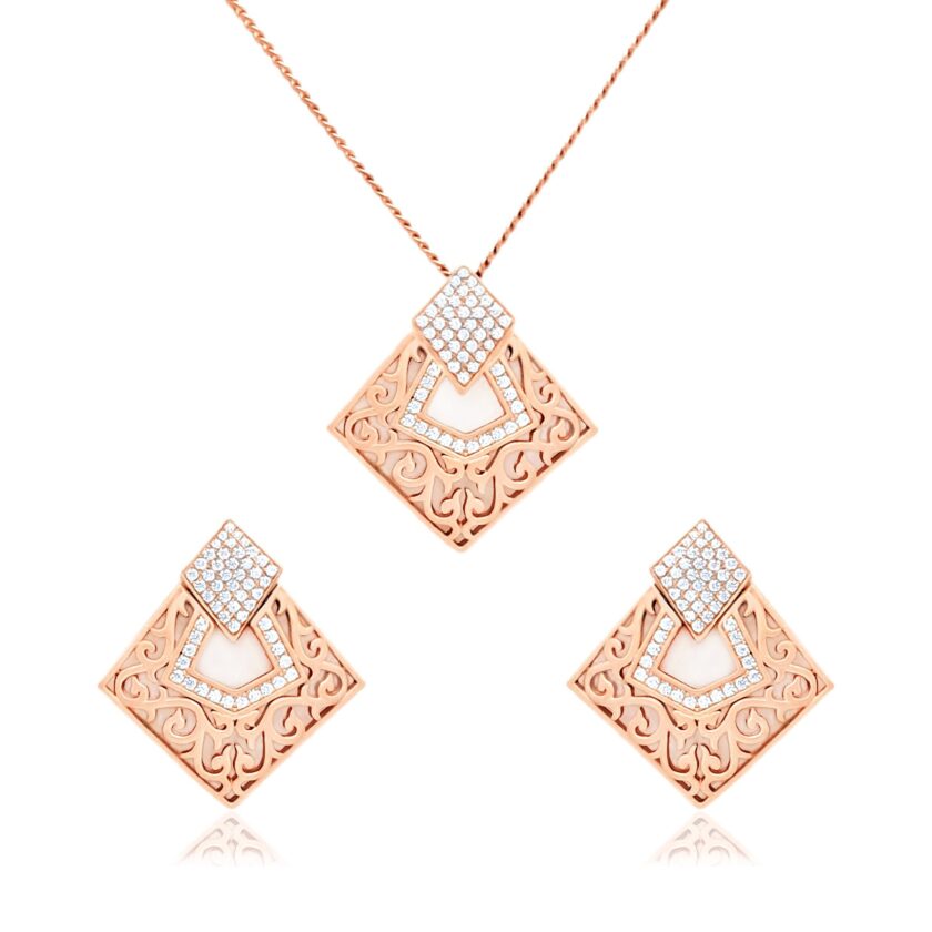 Filigree Kite Diamond Pendant Set