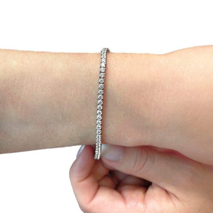 Elegant Prong Set Diamond Bracelet